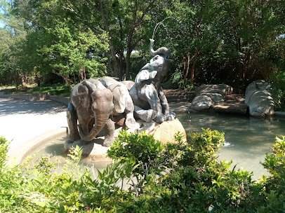 Kimberly-Clark Chimpanzee Forest photo 4