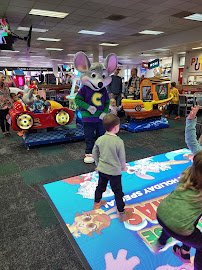 Chuck E. Cheese photo 4
