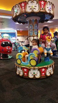 Chuck E. Cheese photo 4