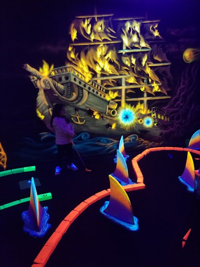 Pirate Black Light Golf photo 3