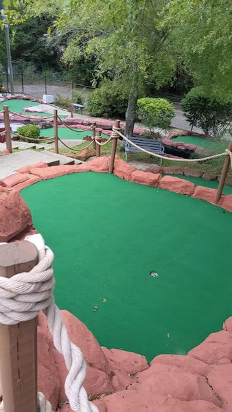 Mountasia Golf & Games photo 2