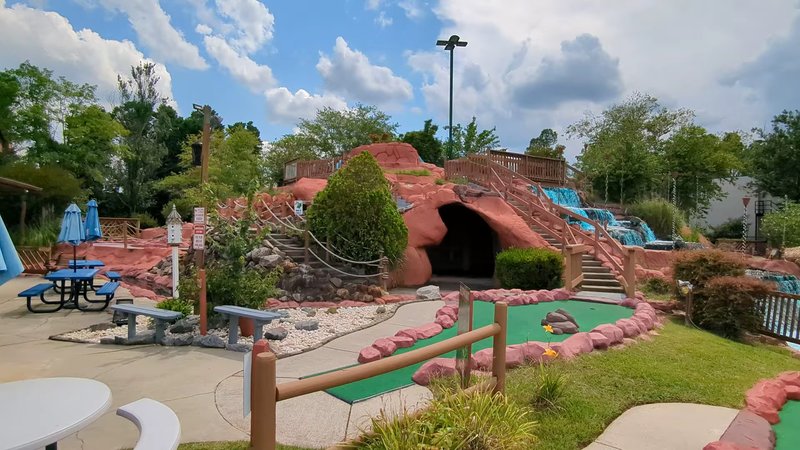 Mountasia Golf & Games photo 5