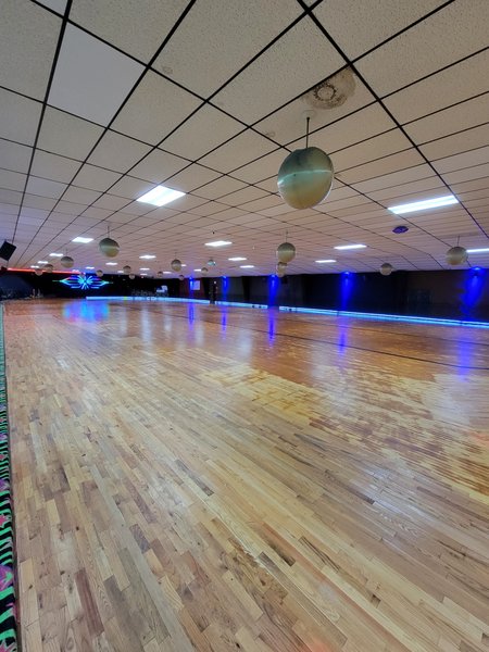 PLAYLAND ROLLER SKATING ZONE photo 5
