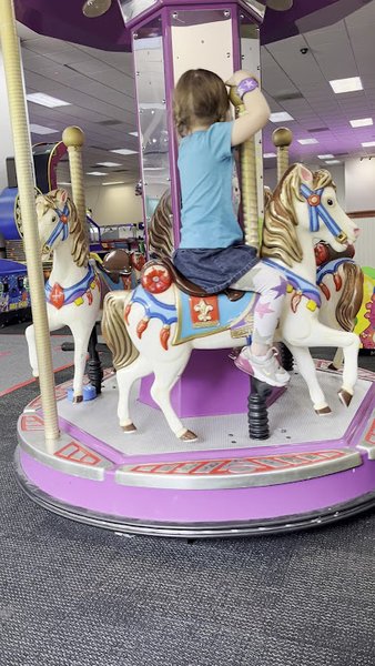 Chuck E. Cheese photo 2