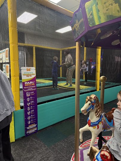Chuck E. Cheese photo 6