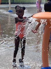 Splash Pad at Kiwanis Recreation Center photo 4