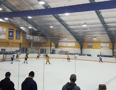 Larsen Rink photo 2