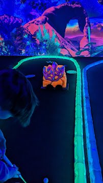 Space Adventure Mini Golf photo 3