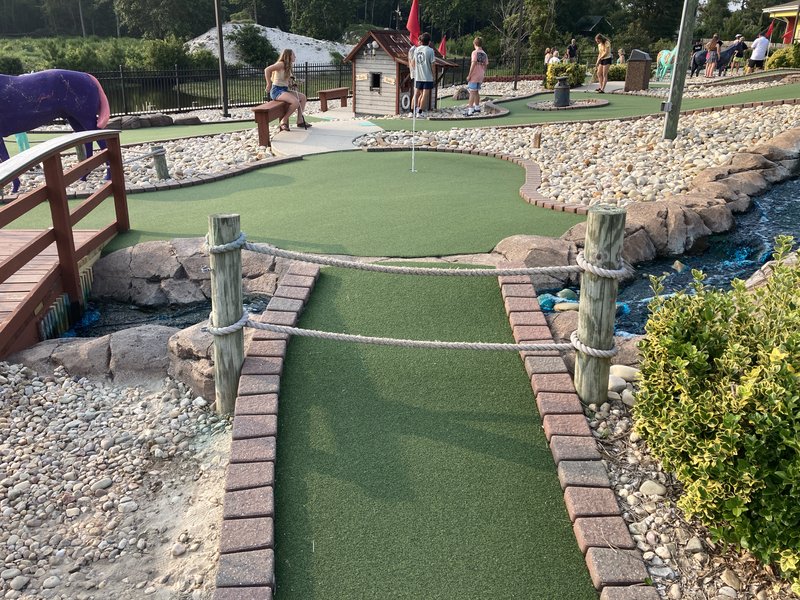 Corolla Adventure Golf photo 5