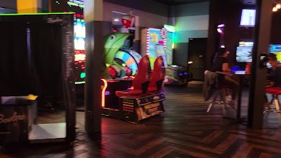Lucky Strike Torrance photo 2