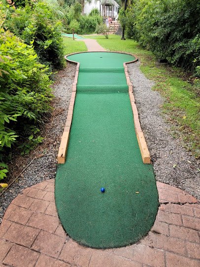 Oak Island Jungle Golf