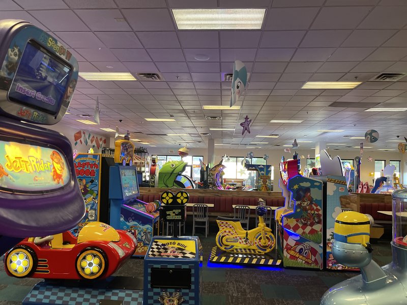 Chuck E. Cheese
