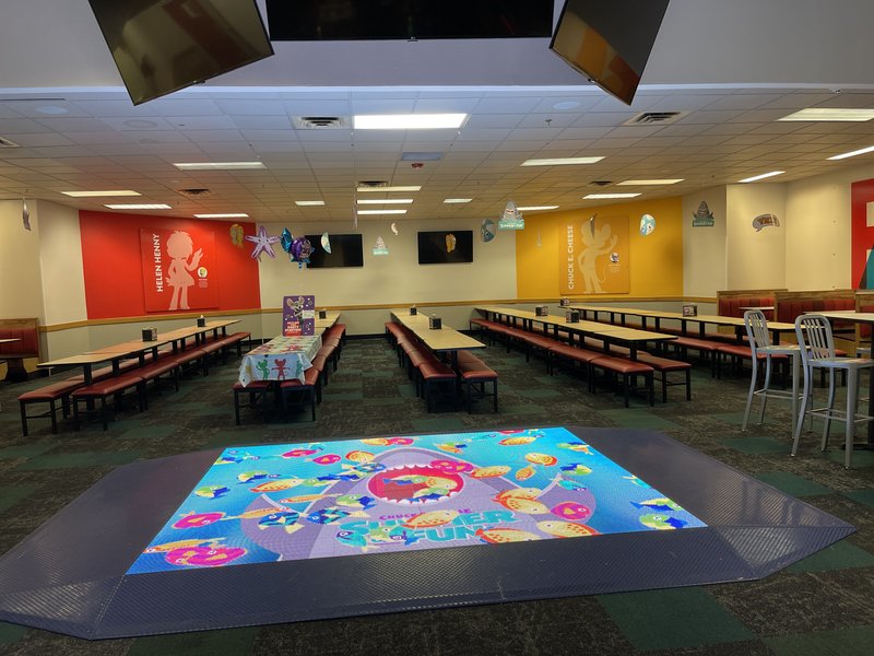 Chuck E. Cheese photo 3