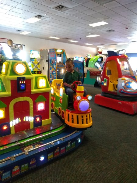 Chuck E. Cheese photo 4