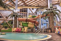 Parrot Cove Indoor Water Park photo 3