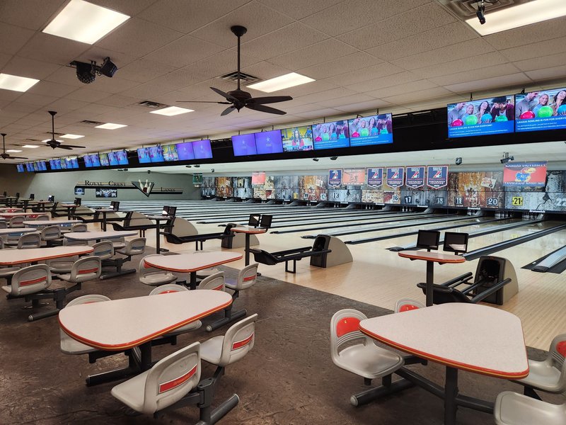 Royal Crest Lanes photo 3