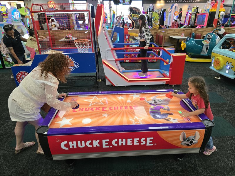 Chuck E. Cheese photo 3