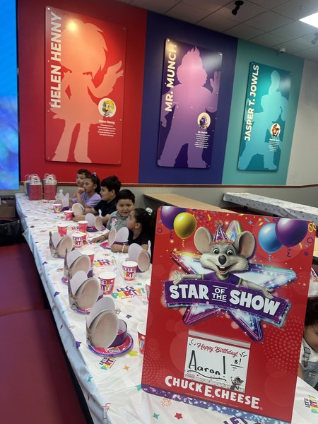 Chuck E. Cheese photo 4