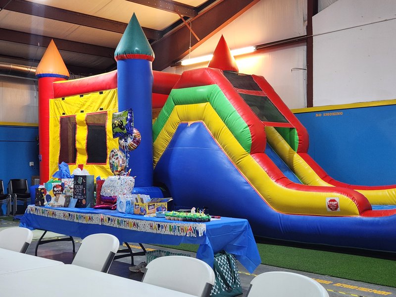 Party Zone by R & R Amusements photo 4