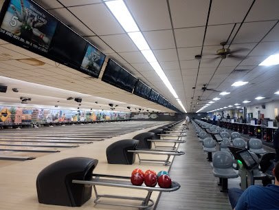 Leisure Bowling and Golf Center Lancaster photo 3