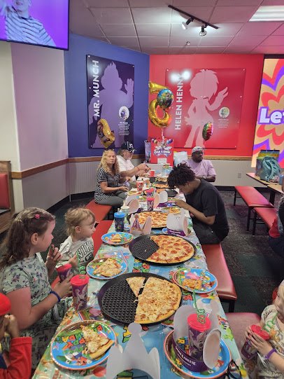 Chuck E. Cheese photo 4