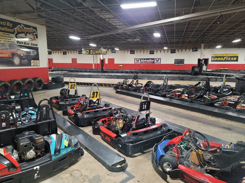 Extreme Indoor Kart Racing photo 3