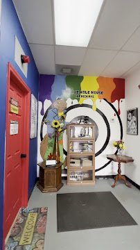 The Axe Hole House | Axe Throwing & Splatter Paint Fort Lauderdale photo 2