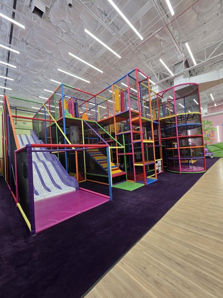 Kids Empire Auburn Hills photo 1