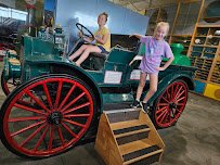 Discovery Center at Murfree Spring photo 4