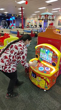 Chuck E. Cheese photo 2