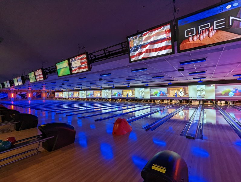 Lucky Strike Brentwood photo 3