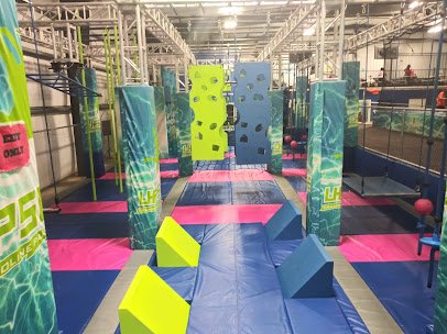 UpSurge Trampoline Park photo 4