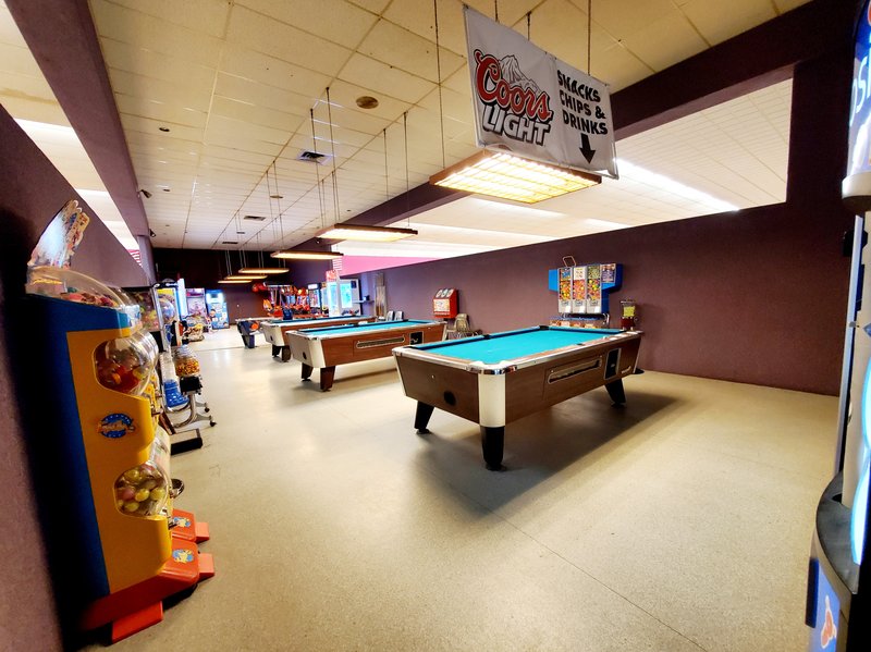 Skylanes Bowling Center photo 4