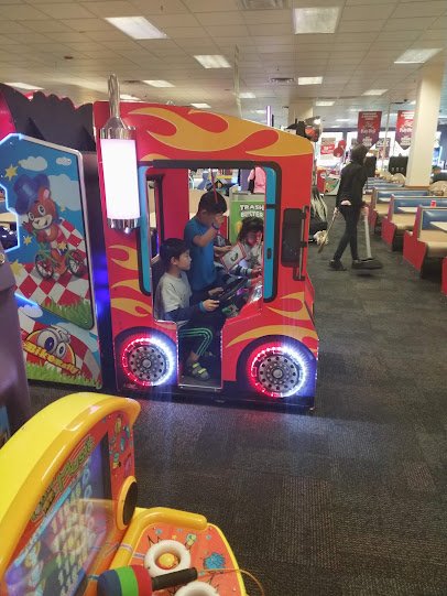 Chuck E. Cheese photo 4