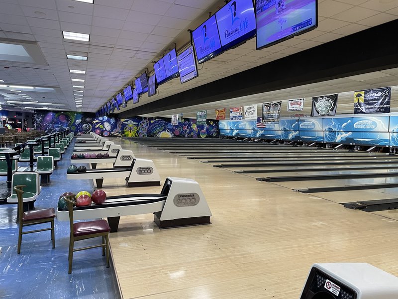 Crossroads Bowling Center photo 3