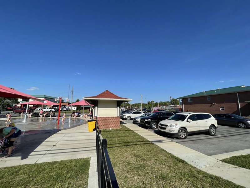 Corbin KY splash pad photo 4