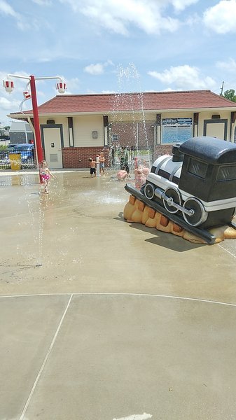 Corbin KY splash pad photo 6