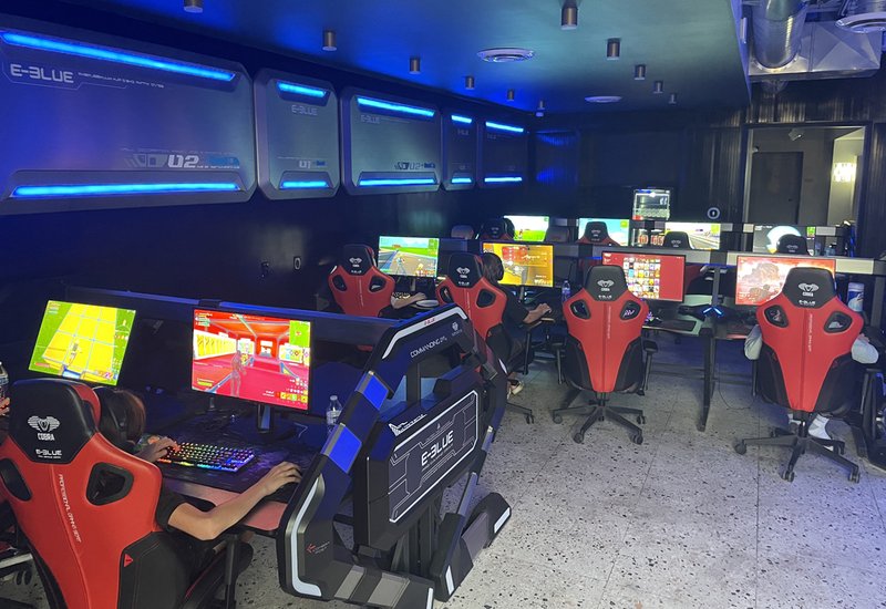 Level Up Gaming photo 4