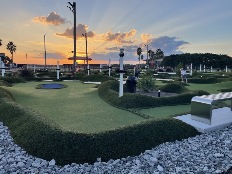 Throttle & Swing photo 2