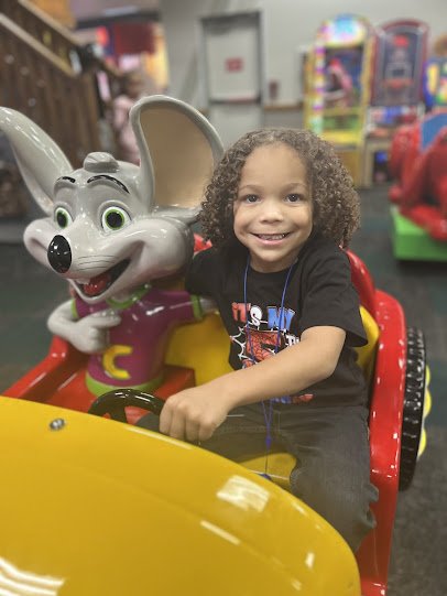 Chuck E. Cheese photo 4