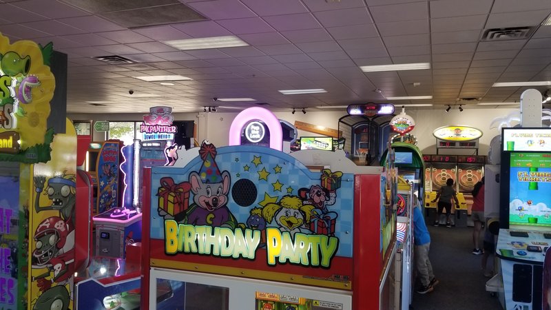 Chuck E. Cheese photo 3