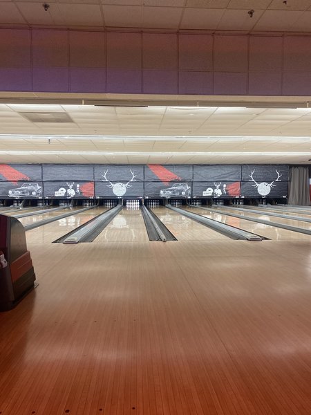 Bowlero Woodridge photo 4