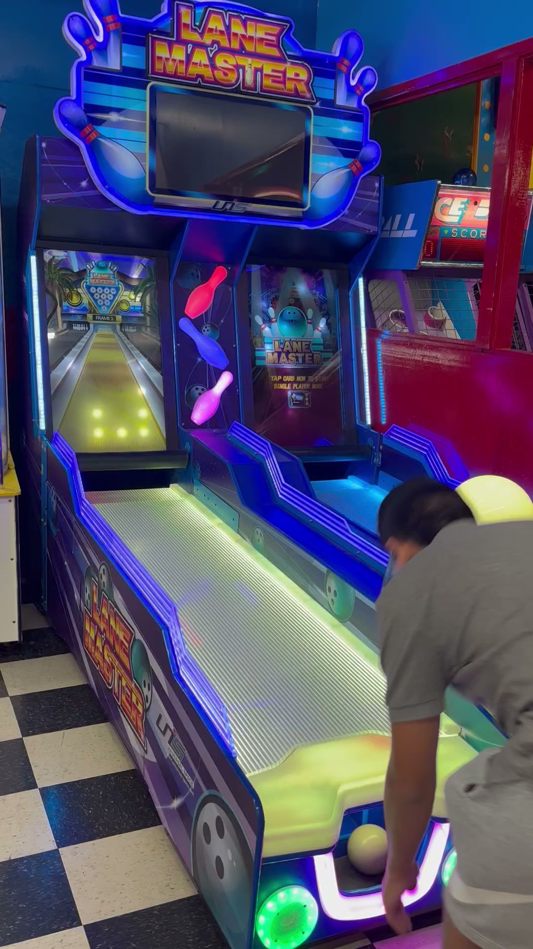 Rack N Roll Family Fun Center