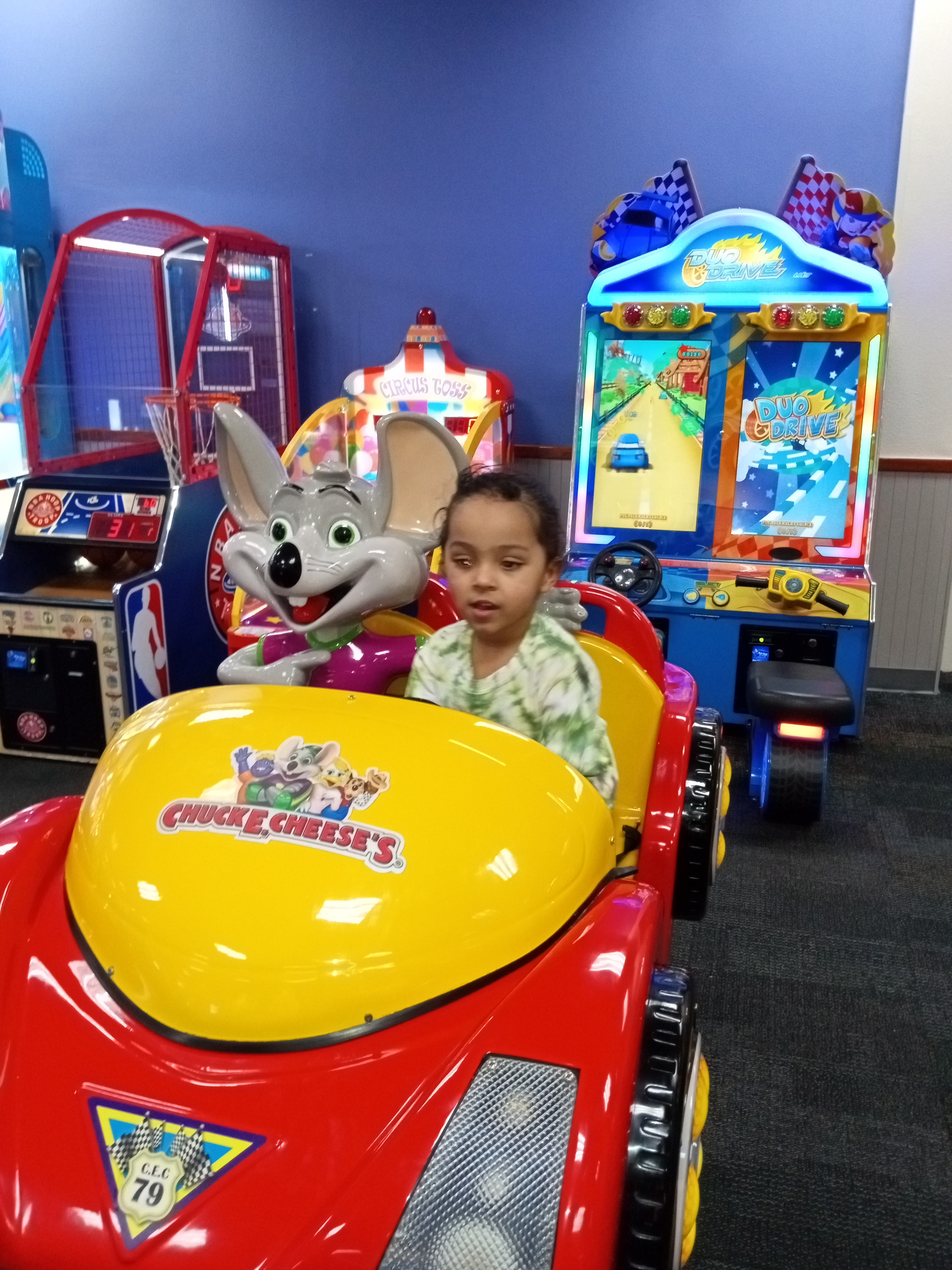 Chuck E. Cheese photo 3