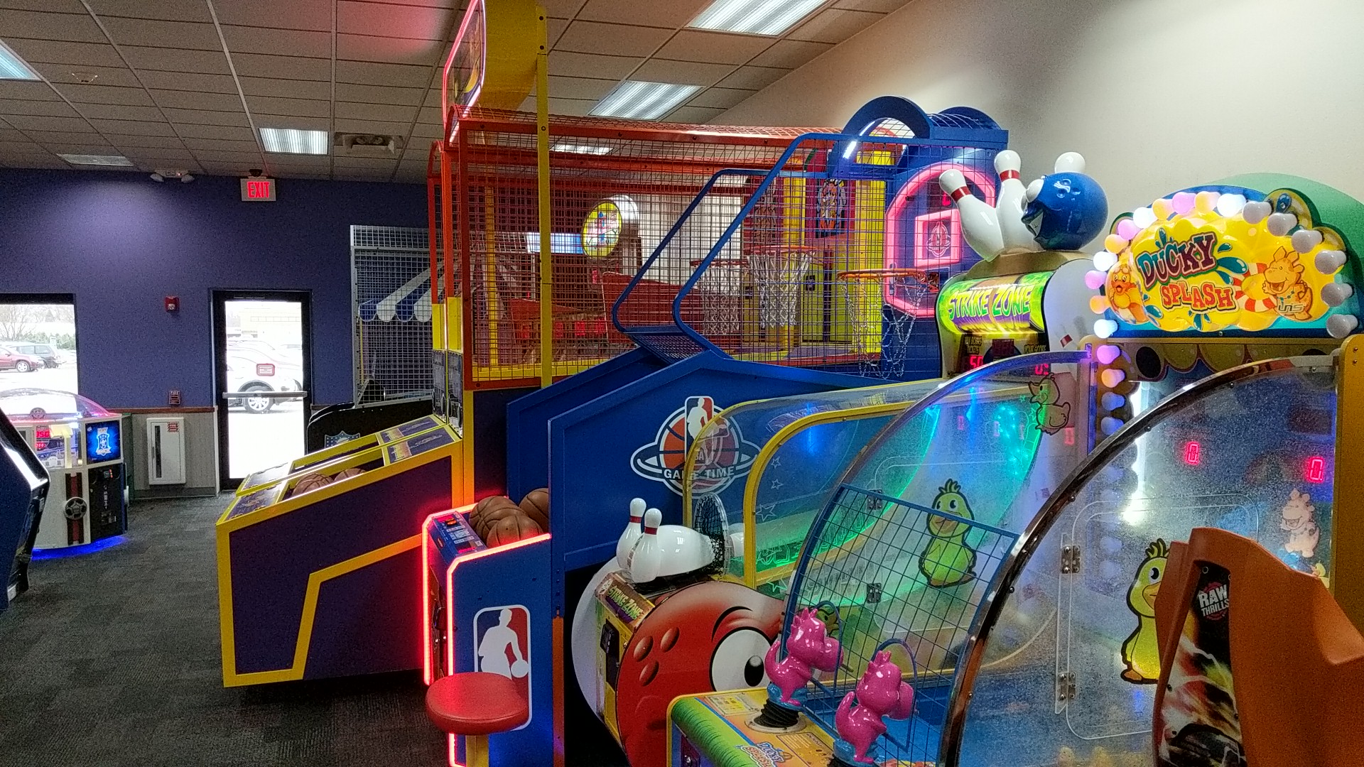 Chuck E. Cheese photo 4