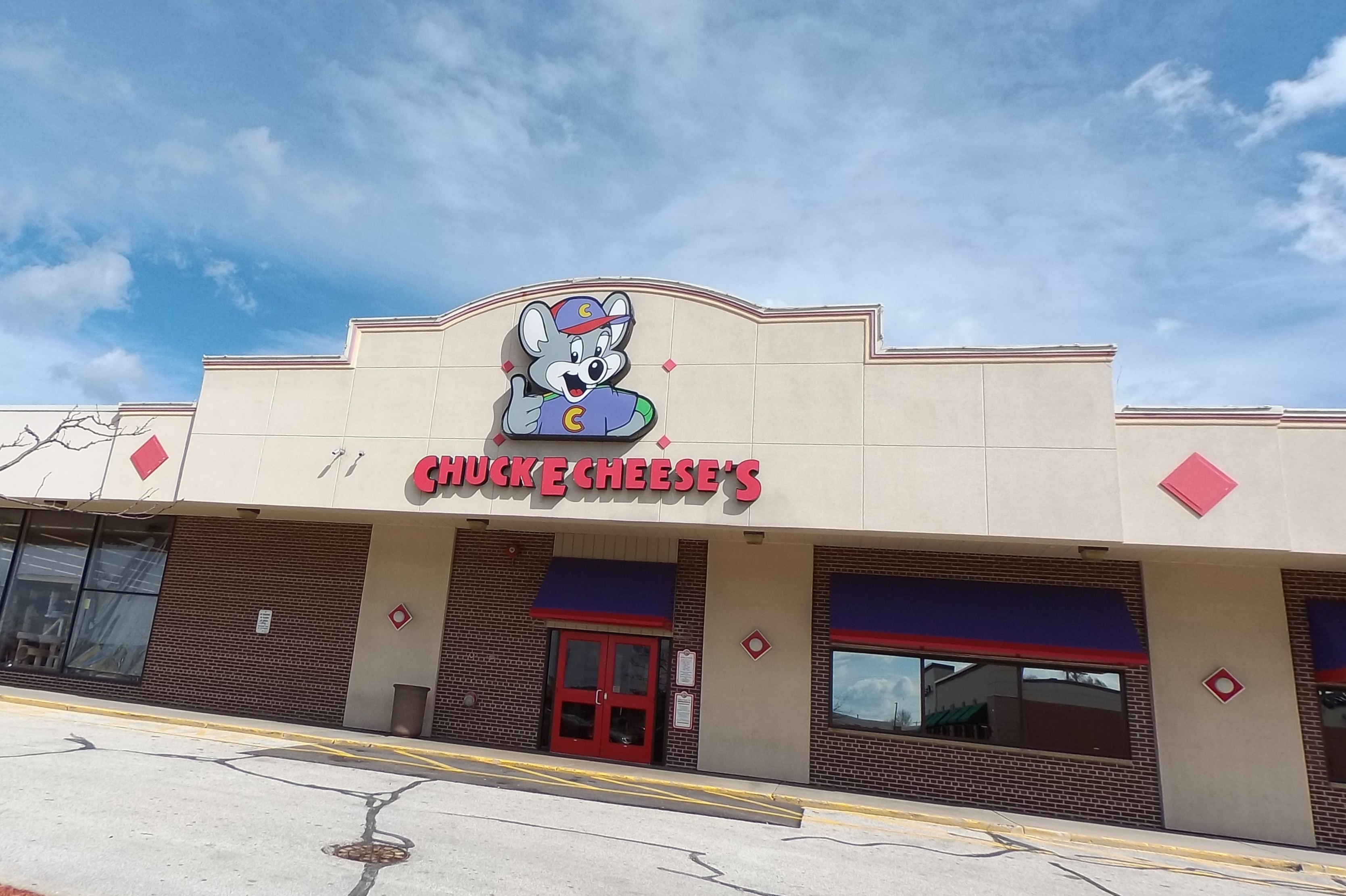Chuck E. Cheese photo 6
