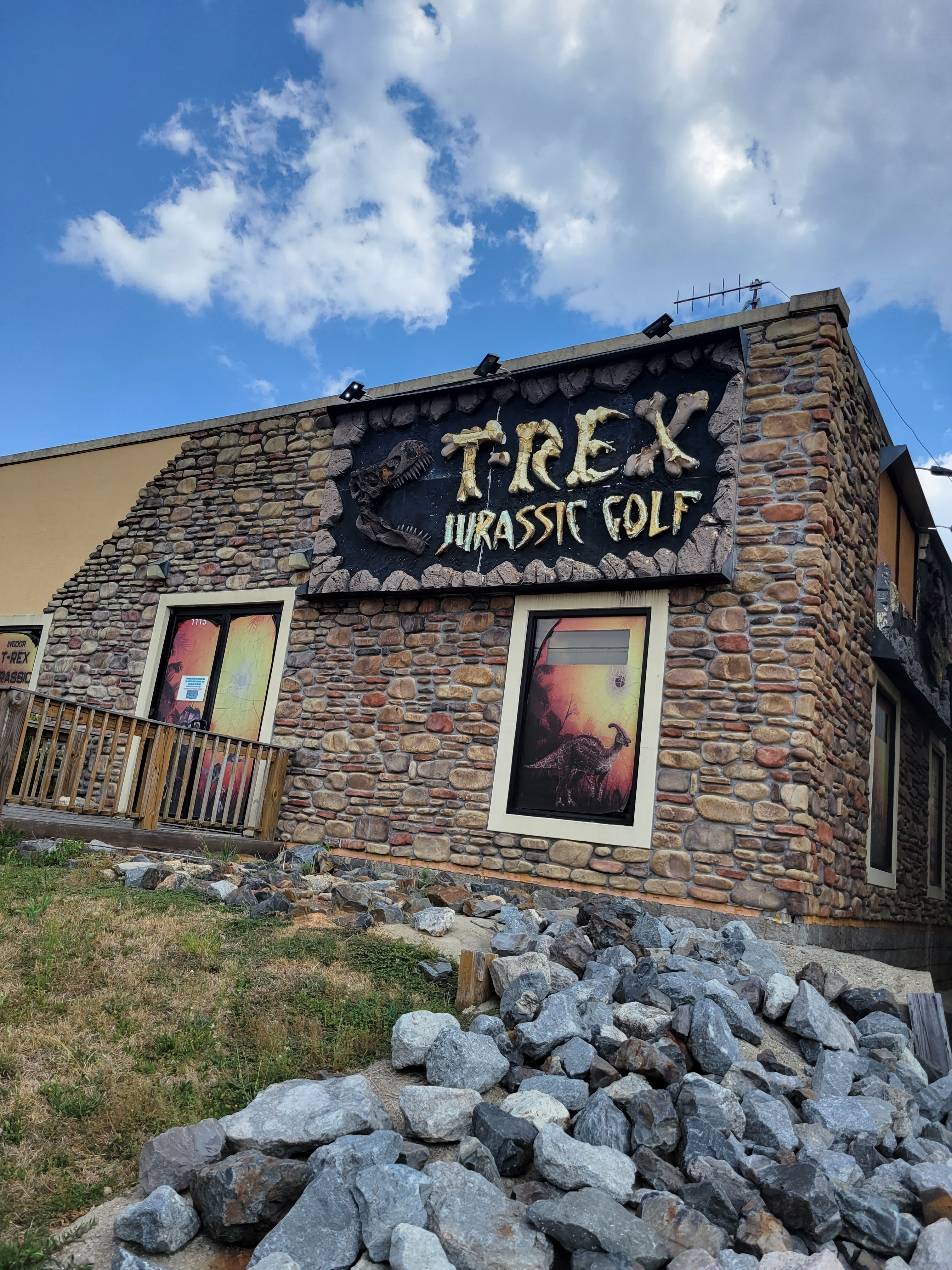 T-Rex Golf photo 3