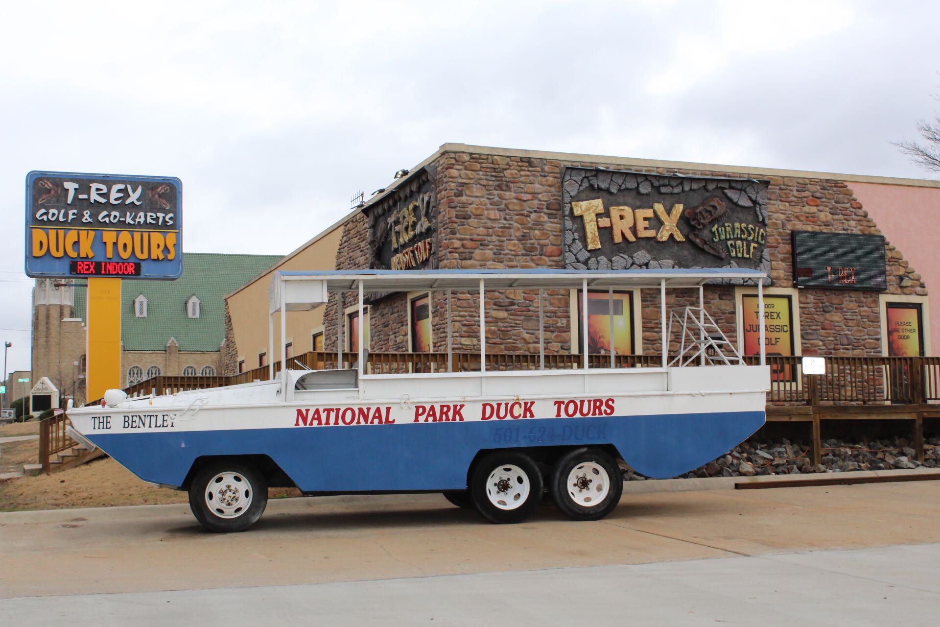 T-Rex Golf photo 5