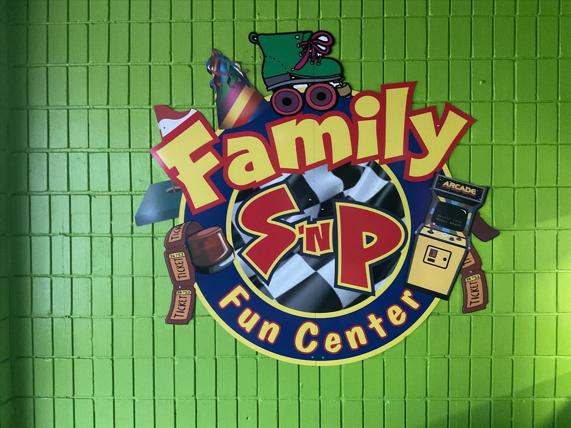 Skate and Play Family Fun Center
