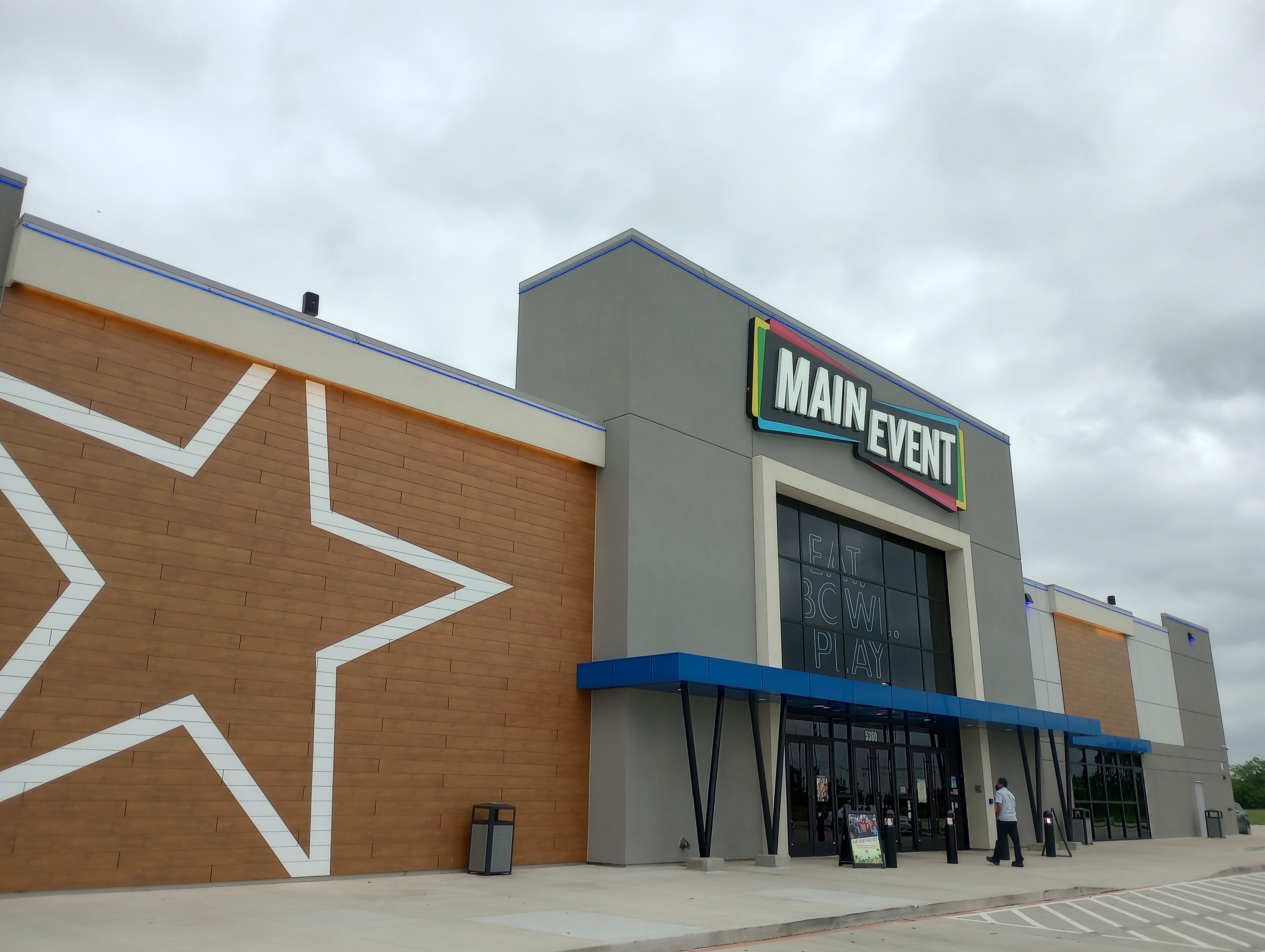 Main Event Beaumont photo 5